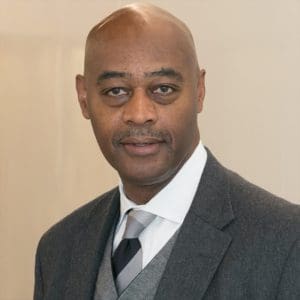 Raymond McGuire，花旗集团企业与投资银行部全球主管