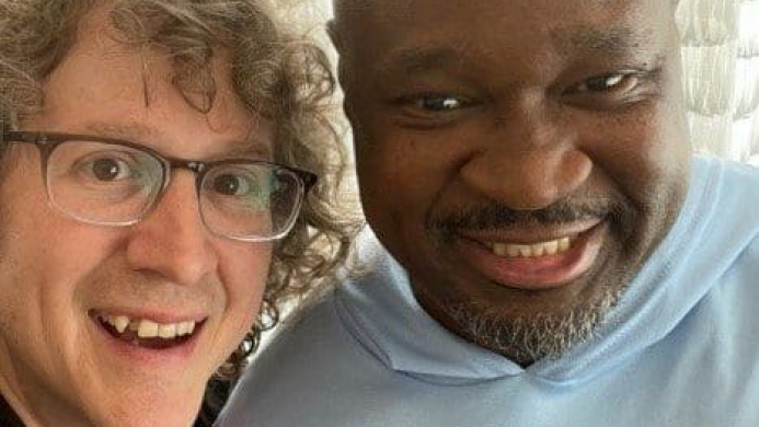 BK-KA_Pic サプライチェーン・買掛金担当副社長のブライアン・カイル(左)と、アメリカ癌協会のシニア・ストラテジック・ソーシング&サプライヤー・ダイバーシティ・マネージャーのカヨデ・アデイミ(右)。